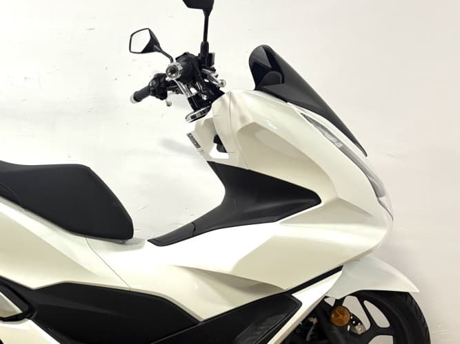 HONDA PCX 125 2024 de segunda mano