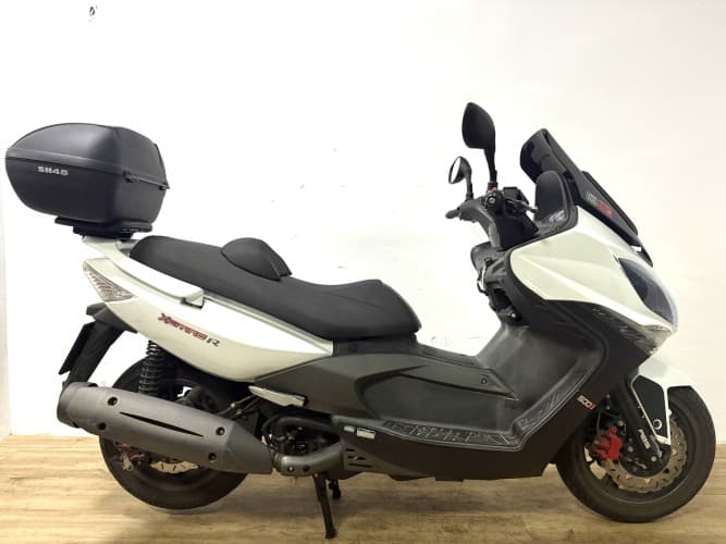 Comprar KYMCO XCITING 500 2010 de segunda mano KYMCO XCITING 500 2010 de segunda mano
