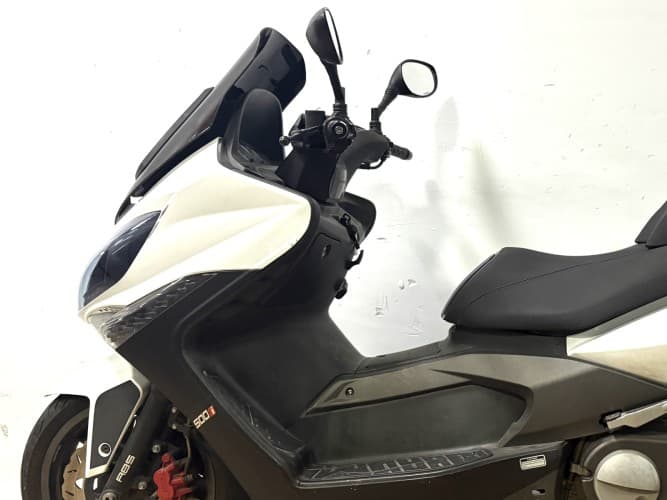 Comprar KYMCO XCITING 500 2010 de segunda mano KYMCO XCITING 500 2010 de segunda mano