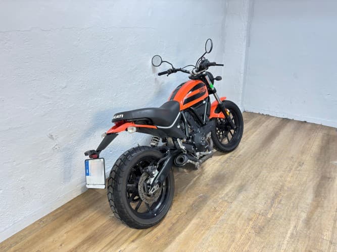 Comprar DUCATI SCRAMBLER 400 2018 de segunda mano DUCATI SCRAMBLER 400 2018 de segunda mano