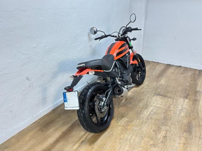DUCATI SCRAMBLER 400 2018 de segunda mano