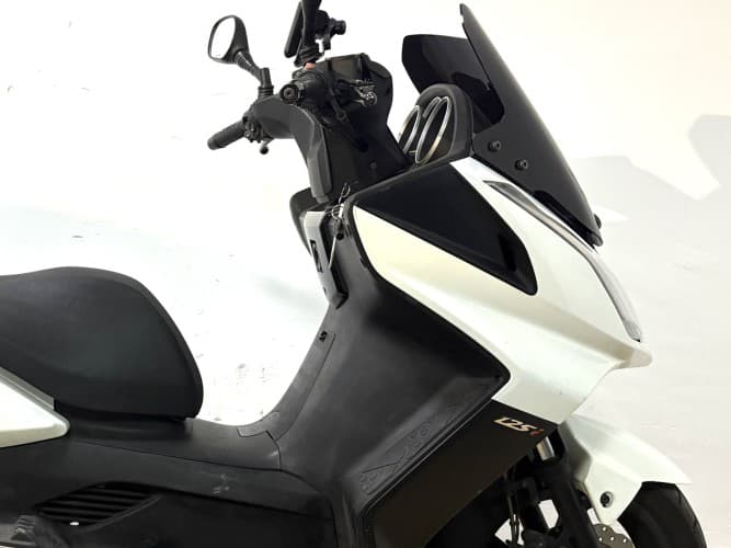 KYMCO SUPER DINK 125 2010 de segunda mano