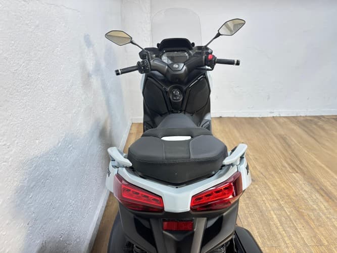 Comprar YAMAHA XMAX 300 2025 de segunda mano YAMAHA XMAX 300 2025 de segunda mano