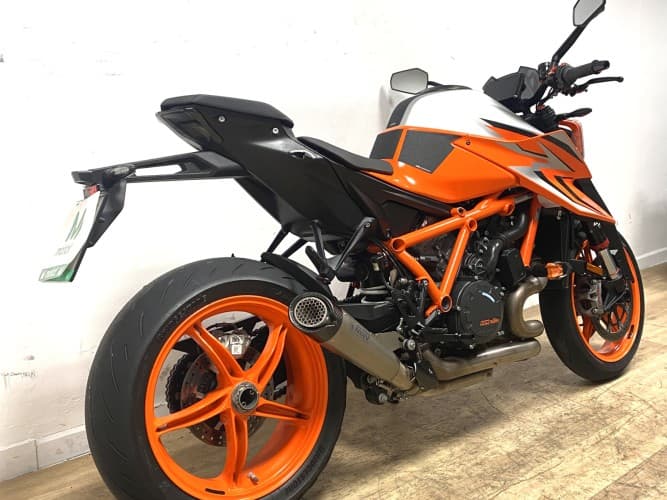 Comprar KTM 1290 SUPER DUKE R (MIVV HOMOLOGADO) 2023 de segunda mano KTM 1290 SUPER DUKE R (MIVV HOMOLOGADO) 2023 de segunda mano