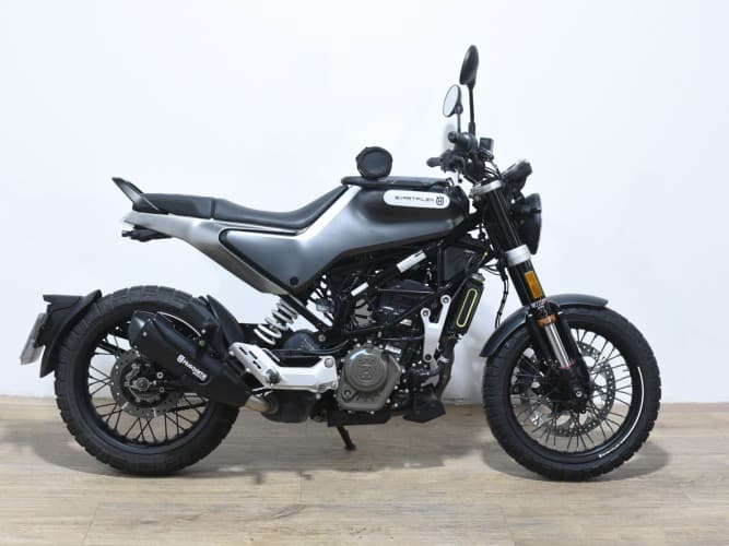 Comprar HUSQVARNA SVARTPILEN 125 2023 de segunda mano HUSQVARNA SVARTPILEN 125 2023 de segunda mano