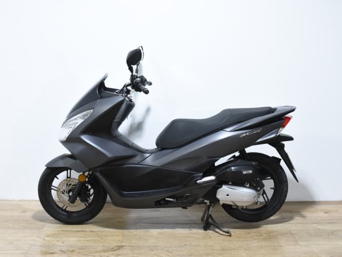 Comprar HONDA PCX 125 2018 de segunda mano HONDA PCX 125 2018 de segunda mano