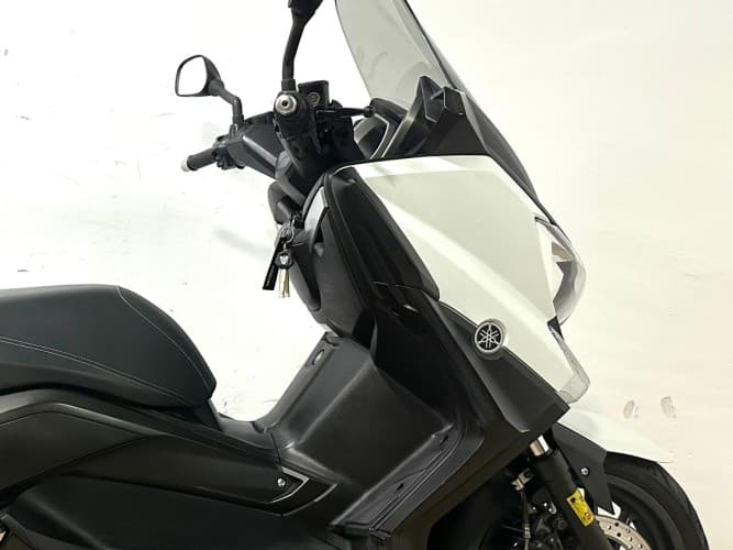 YAMAHA XMAX 400 2013 de segunda mano