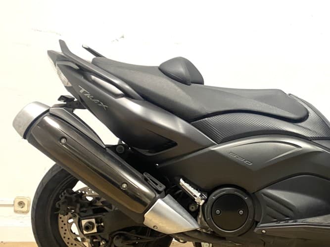 YAMAHA TMAX 530 2016 de segunda mano