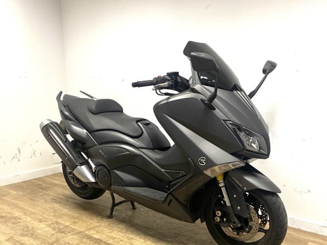 YAMAHA TMAX 530 2016 de segunda mano