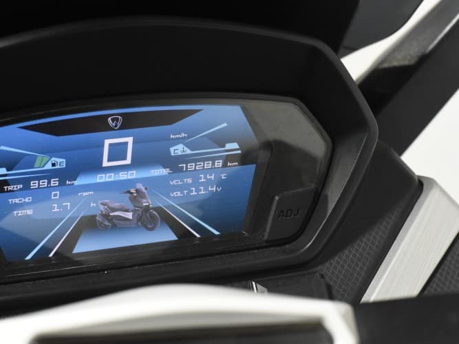 WOTTAN STORM R 125 2023 de segunda mano