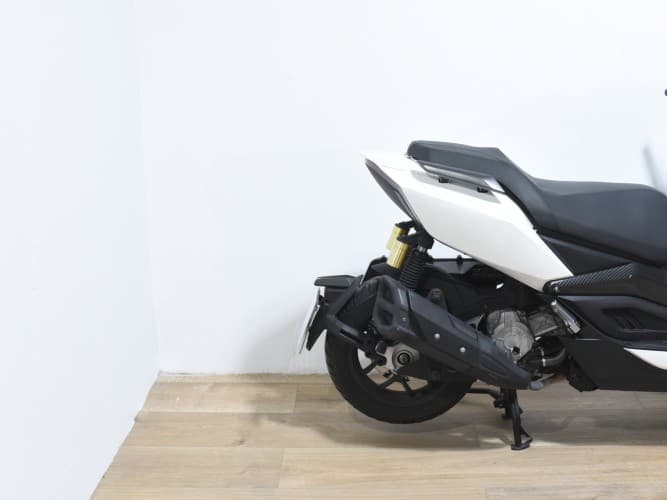 WOTTAN STORM R 125 2023 de segunda mano