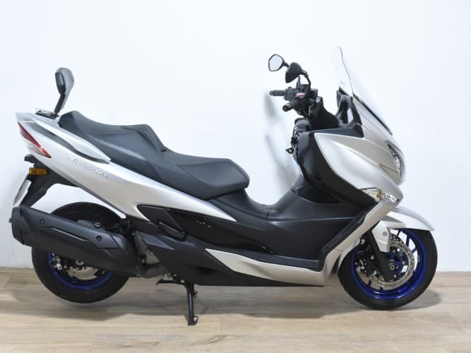 SUZUKI BURGMAN 400 2022 de segunda mano