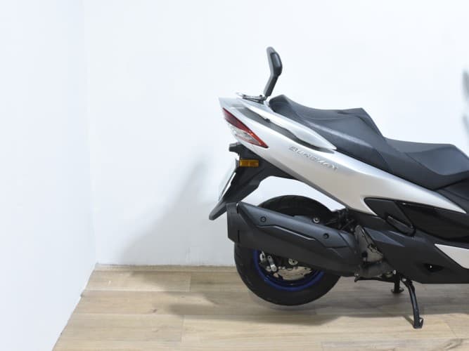 SUZUKI BURGMAN 400 2022 de segunda mano