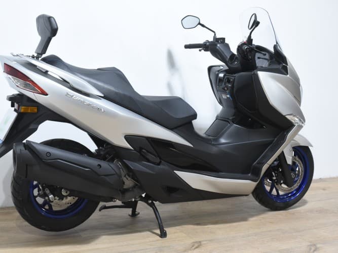SUZUKI BURGMAN 400 2022 de segunda mano