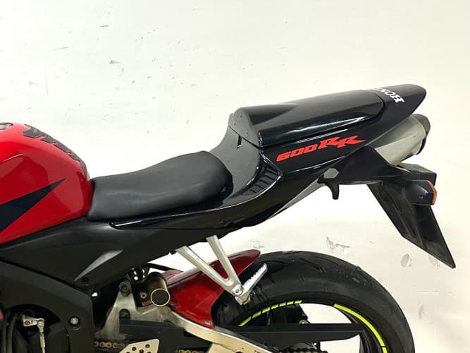 Comprar HONDA CBR 600 RR 2006 de segunda mano HONDA CBR 600 RR 2006 de segunda mano