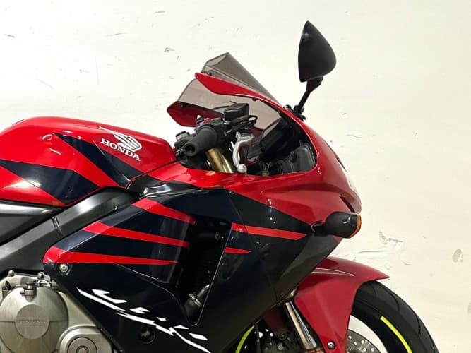 Comprar HONDA CBR 600 RR 2006 de segunda mano HONDA CBR 600 RR 2006 de segunda mano