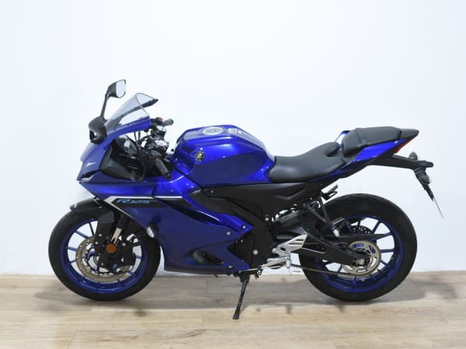 YAMAHA YZF R125 2025 de segunda mano