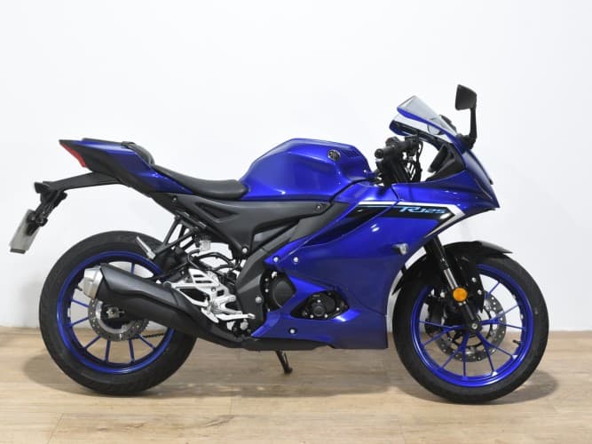 YAMAHA YZF R125 2025 de segunda mano