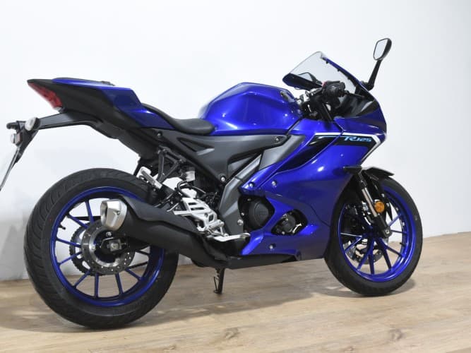 YAMAHA YZF R125 2025 de segunda mano