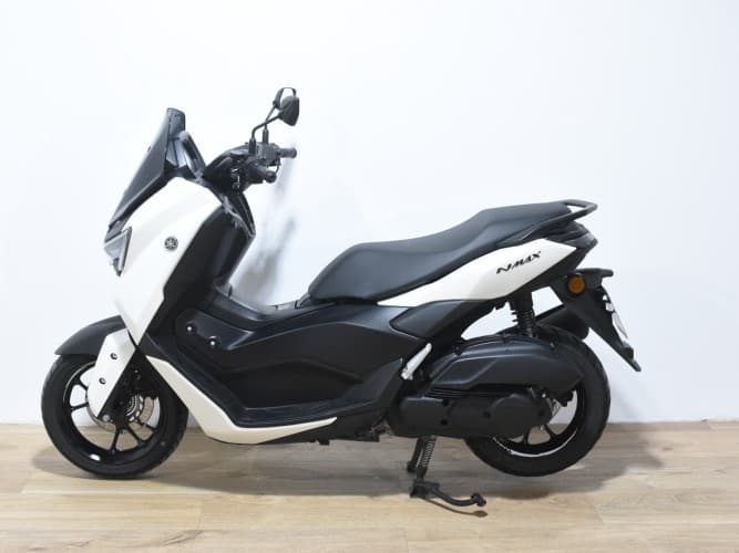 Comprar YAMAHA NMAX 125 2025 de segunda mano YAMAHA NMAX 125 2025 de segunda mano