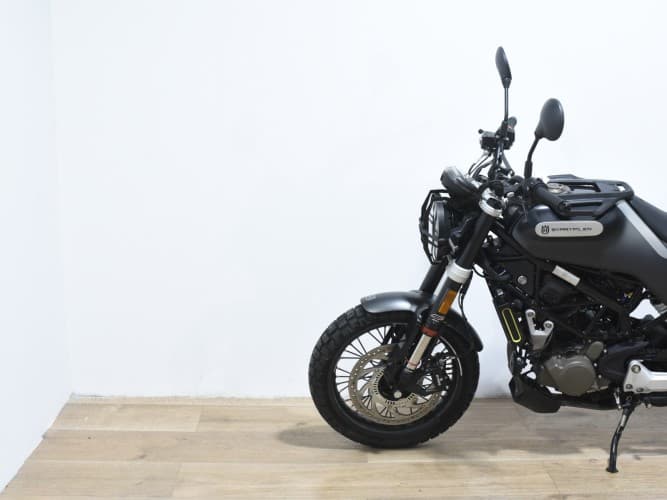 Comprar HUSQVARNA SVARTPILEN 125 2022 de segunda mano HUSQVARNA SVARTPILEN 125 2022 de segunda mano