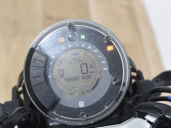 Comprar HUSQVARNA SVARTPILEN 125 2022 de segunda mano HUSQVARNA SVARTPILEN 125 2022 de segunda mano