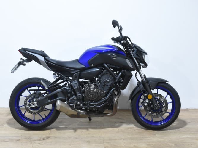Comprar YAMAHA MT-07 (A2) 2021 de segunda mano YAMAHA MT-07 (A2) 2021 de segunda mano