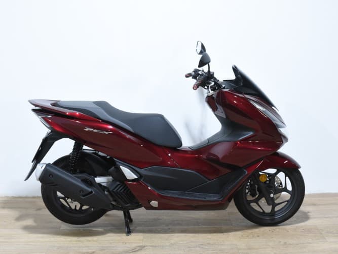HONDA PCX 125 2023 de segunda mano