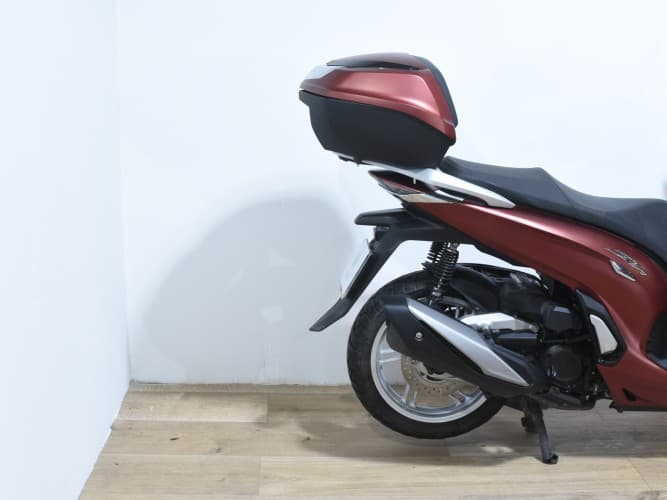 HONDA SH 350I 2021 de segunda mano