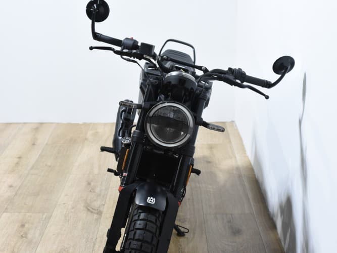 Comprar HUSQVARNA SVARTPILEN 125 2022 de segunda mano HUSQVARNA SVARTPILEN 125 2022 de segunda mano