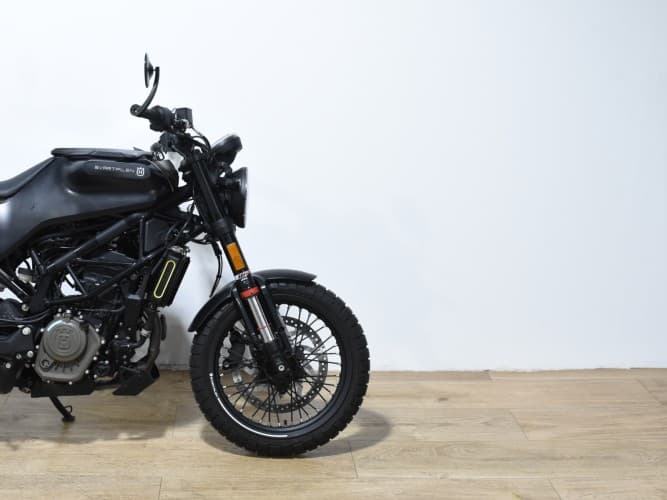 Comprar HUSQVARNA SVARTPILEN 125 2022 de segunda mano HUSQVARNA SVARTPILEN 125 2022 de segunda mano