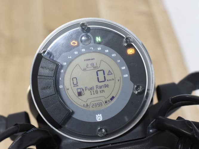 Comprar HUSQVARNA SVARTPILEN 125 2022 de segunda mano HUSQVARNA SVARTPILEN 125 2022 de segunda mano