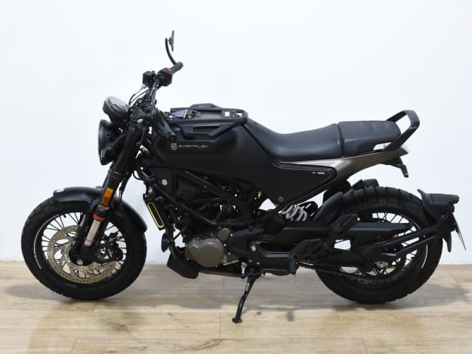 Comprar HUSQVARNA SVARTPILEN 125 2022 de segunda mano HUSQVARNA SVARTPILEN 125 2022 de segunda mano