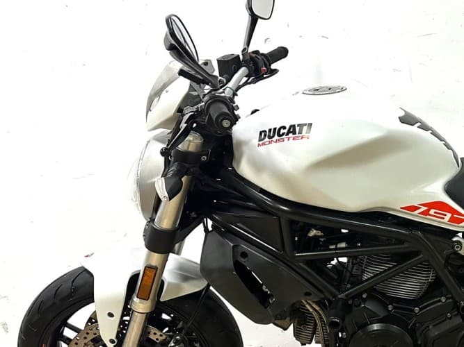 Comprar DUCATI MONSTER 797 2019 de segunda mano DUCATI MONSTER 797 2019 de segunda mano