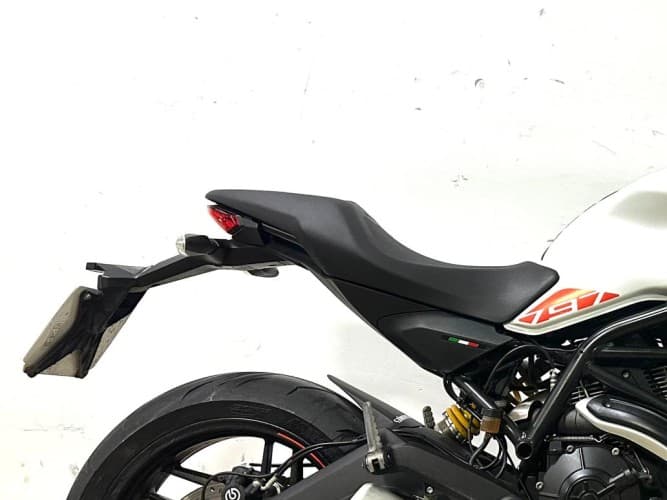 Comprar DUCATI MONSTER 797 2019 de segunda mano DUCATI MONSTER 797 2019 de segunda mano