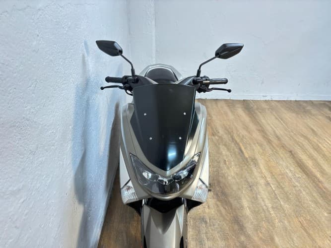 YAMAHA NMAX 125 2016 de segunda mano