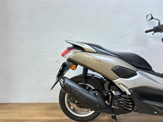 YAMAHA NMAX 125 2016 de segunda mano