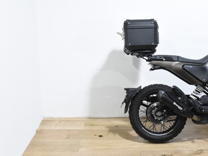 HUSQVARNA SVARTPILEN 125 2023 de segunda mano