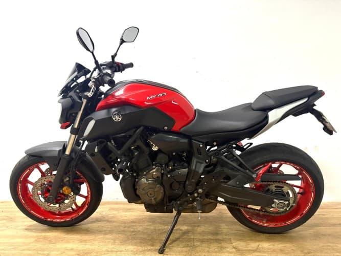 Comprar YAMAHA MT-07 (A2) 2019 de segunda mano YAMAHA MT-07 (A2) 2019 de segunda mano