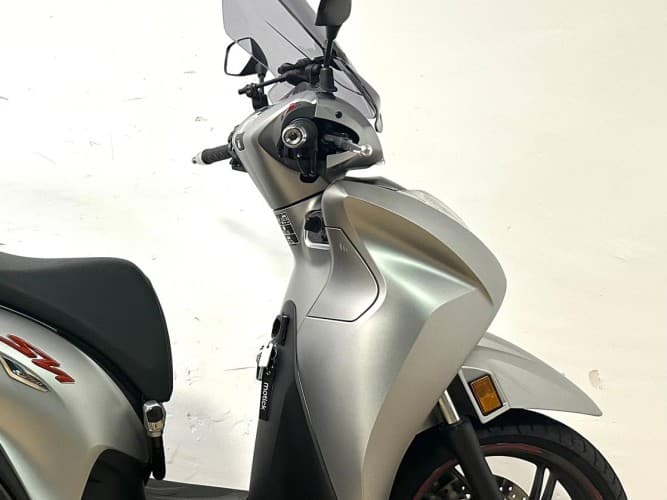 HONDA SH 350I 2023 de segunda mano