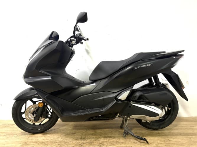HONDA PCX 125 2024 de segunda mano