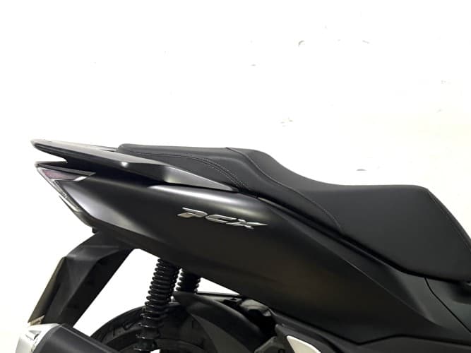 HONDA PCX 125 2024 de segunda mano