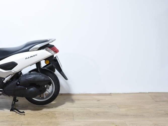 YAMAHA NMAX 125 2016 de segunda mano