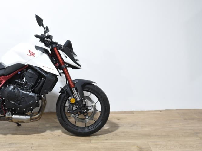 HONDA CB 750 HORNET A2 2023 de segunda mano