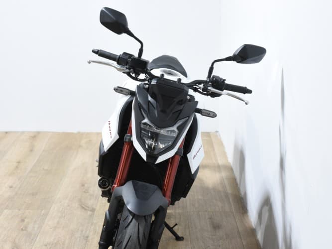 HONDA CB 750 HORNET A2 2023 de segunda mano