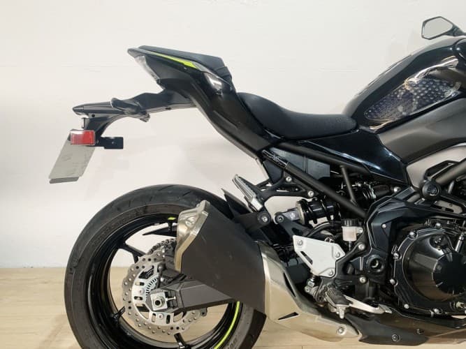 Comprar KAWASAKI Z 900 (e)(A2) 2024 de segunda mano KAWASAKI Z 900 (e)(A2) 2024 de segunda mano