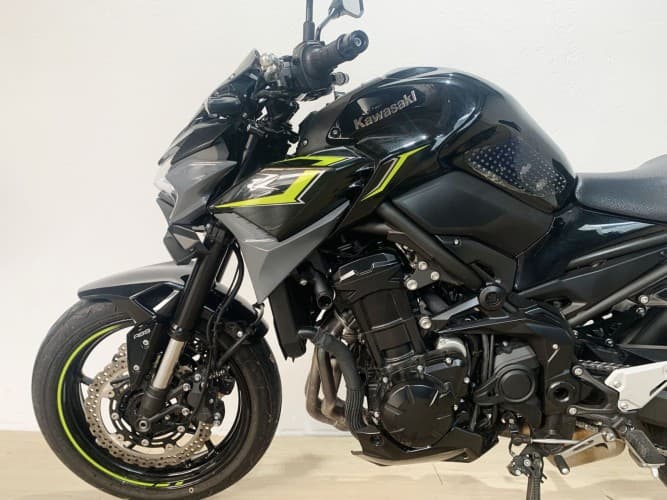 Comprar KAWASAKI Z 900 (e)(A2) 2024 de segunda mano KAWASAKI Z 900 (e)(A2) 2024 de segunda mano