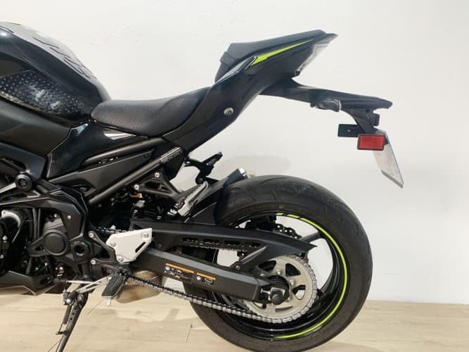 Comprar KAWASAKI Z 900 (e)(A2) 2024 de segunda mano KAWASAKI Z 900 (e)(A2) 2024 de segunda mano