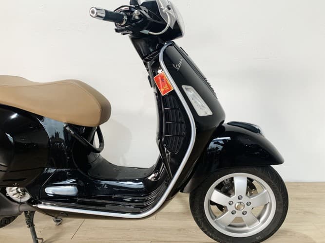 PIAGGIO VESPA 300 2019 de segunda mano