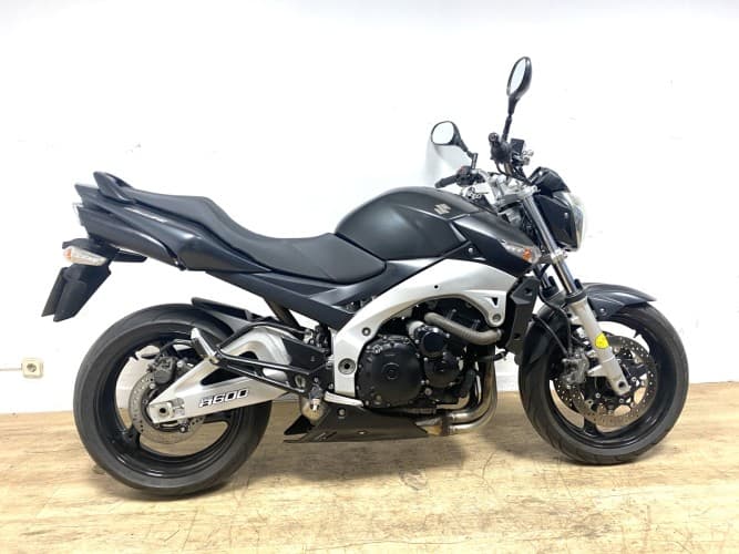 Comprar SUZUKI GSR 600 2007 de segunda mano SUZUKI GSR 600 2007 de segunda mano